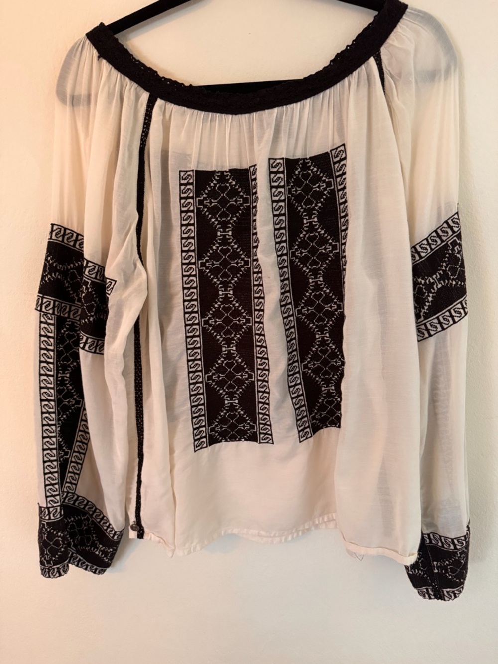 Maison Scotch  Embroidered Off-Shoulder Peasant Top in Cream and Black
